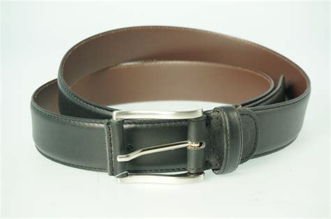 Ceinture en cuir d'occasion .